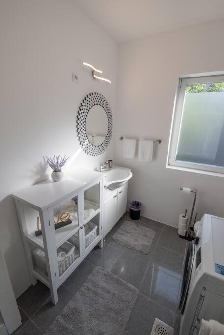Appartamento Apartman Iva Zara Esterno foto