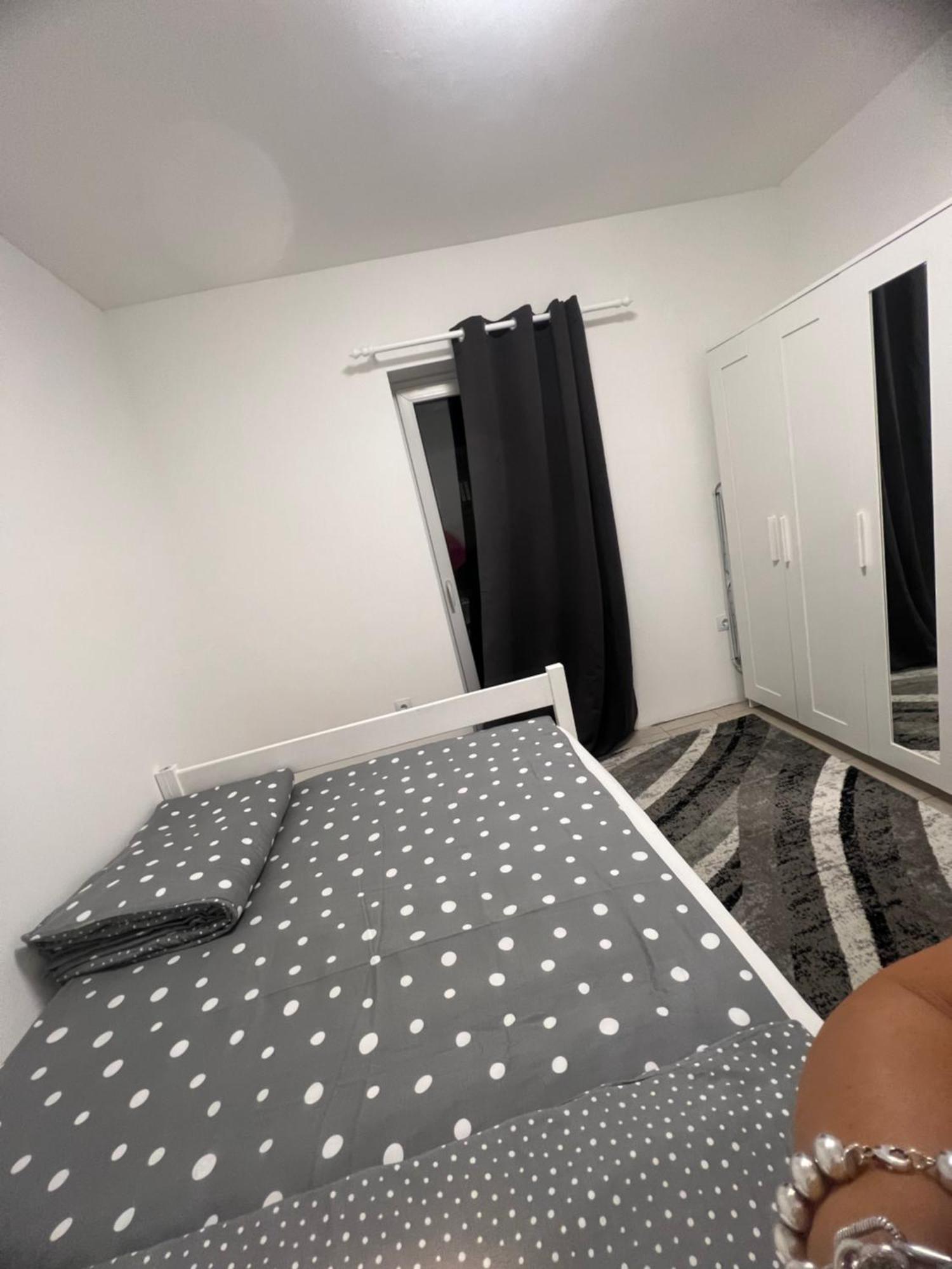 Appartamento Apartman Iva Zara Esterno foto